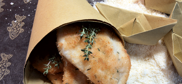 Breadcrumbed fish fillets with thyme and grana padano dop