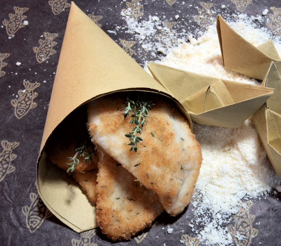Breadcrumbed fish fillets with thyme and grana padano dop