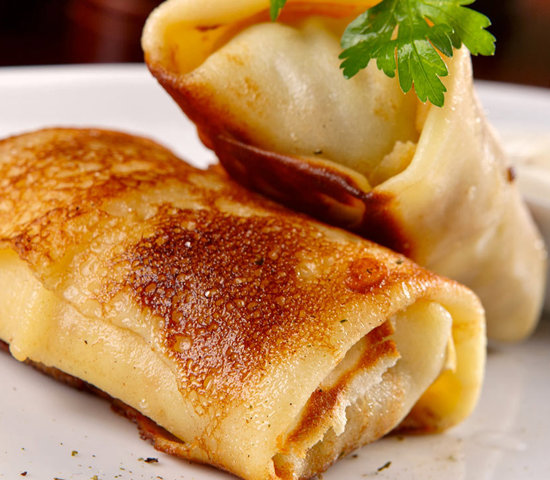 Gorgonzola and red chicory crêpes